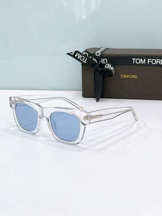 Picture of Tom Ford Sunglasses _SKUfw79120578fw